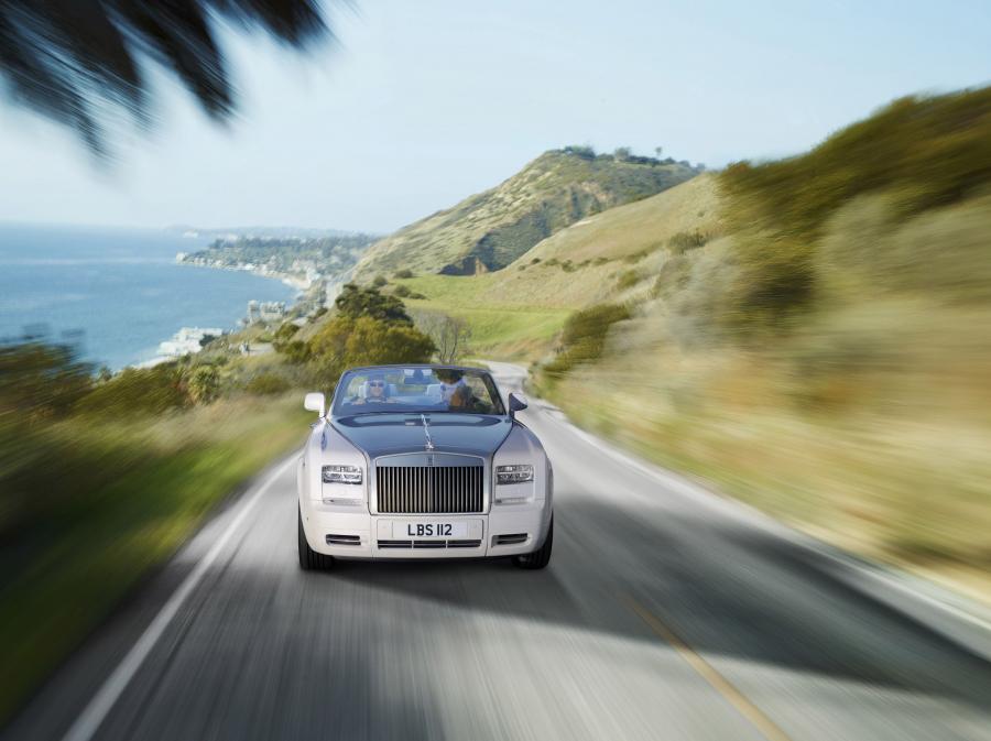  Rolls-Royce Phantom Drophead Coupe 2012 года  (фото 11 из 25)